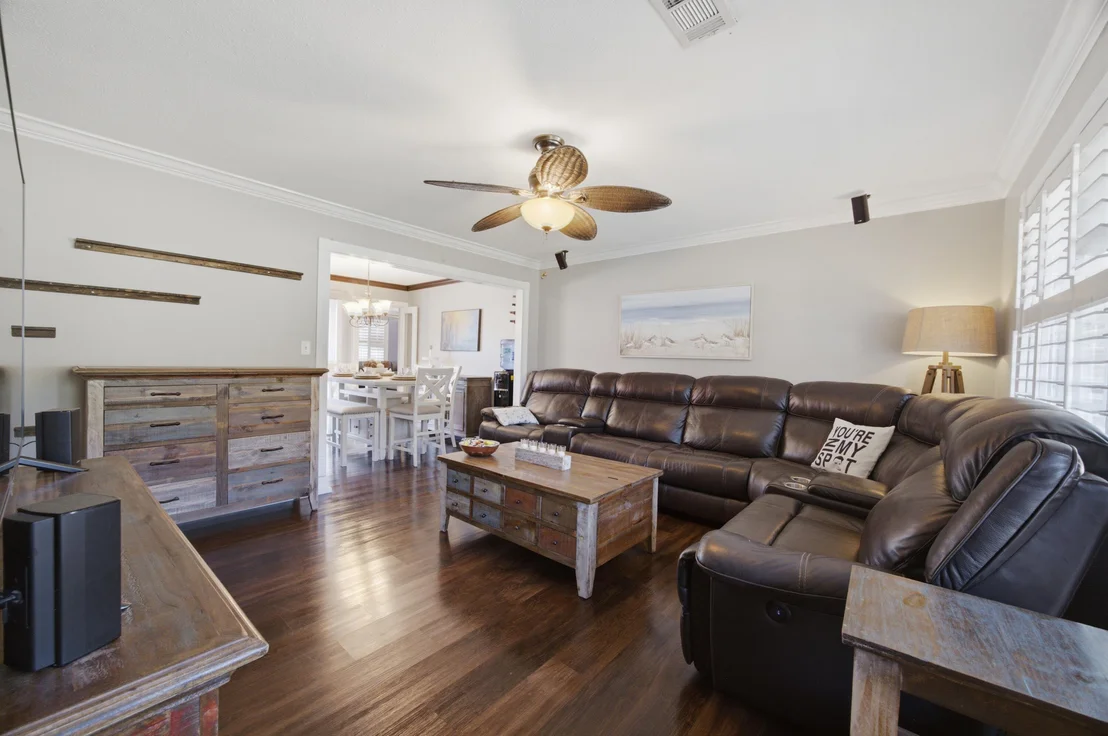 Photo of 325 Echo Circle