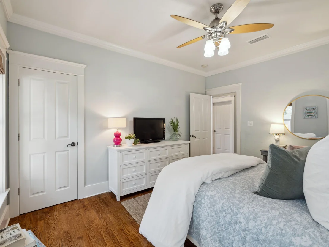 Photo of 38 White Cliffs Boulevard