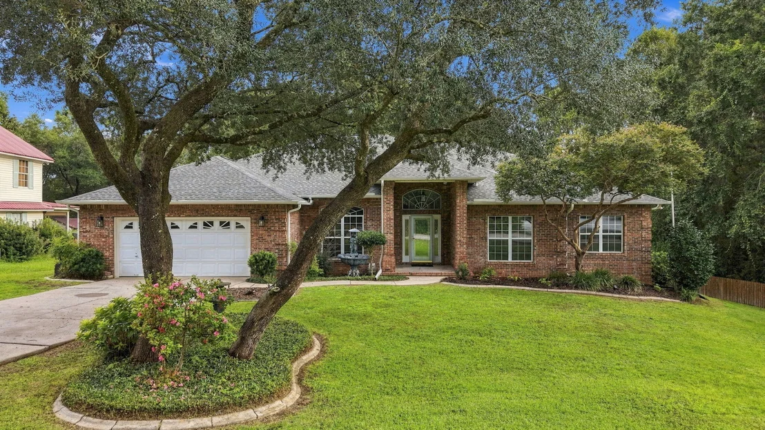 Photo of 521 Shoal River Drive