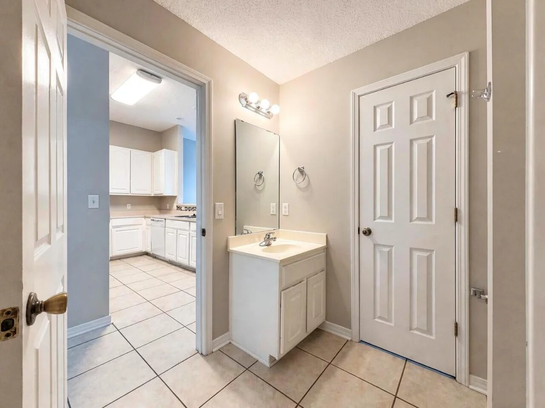 Photo of 697 Ferguson Drive