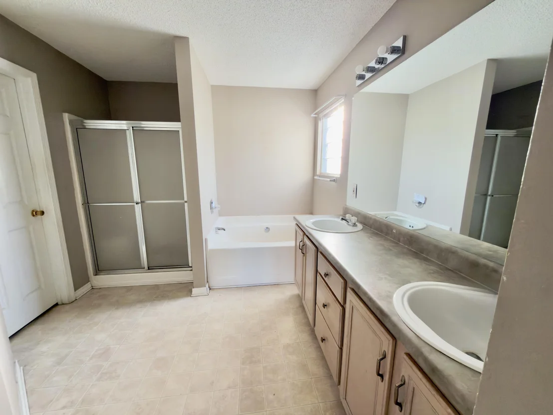 Photo of 1214 Northview Drive