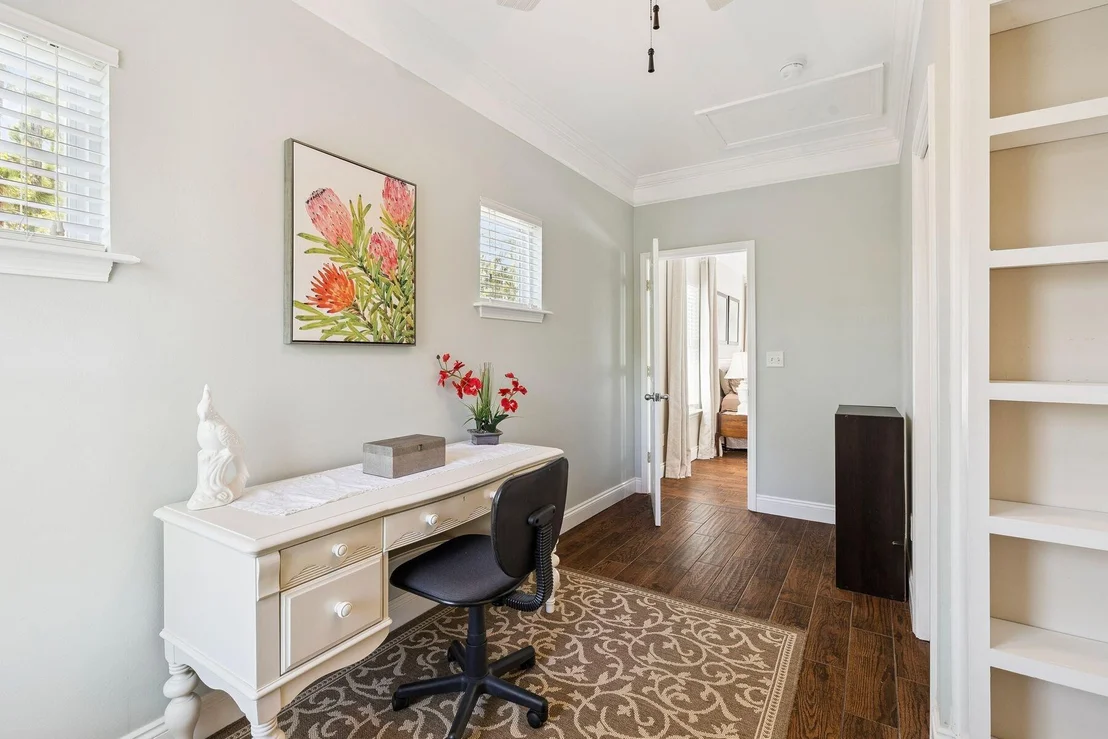 Photo of 14 Breezeway Boulevard