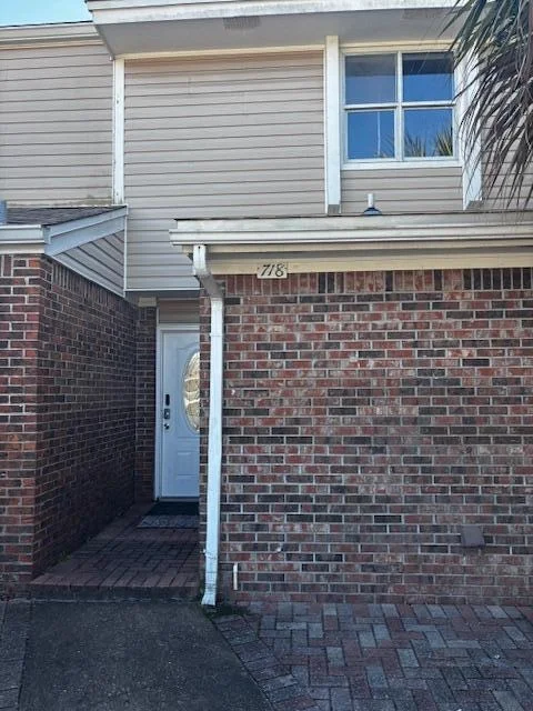 Photo of 718 Legion Drive