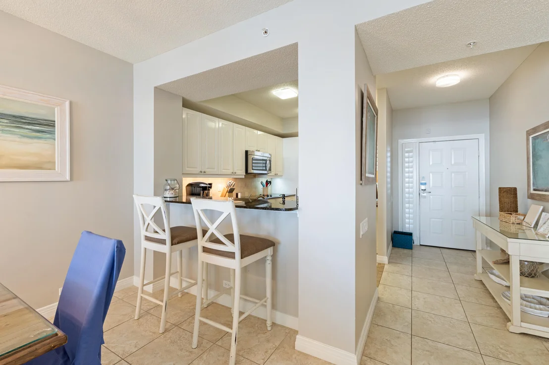 Photo of Unit PH2E at 8501 Gulf Boulevard