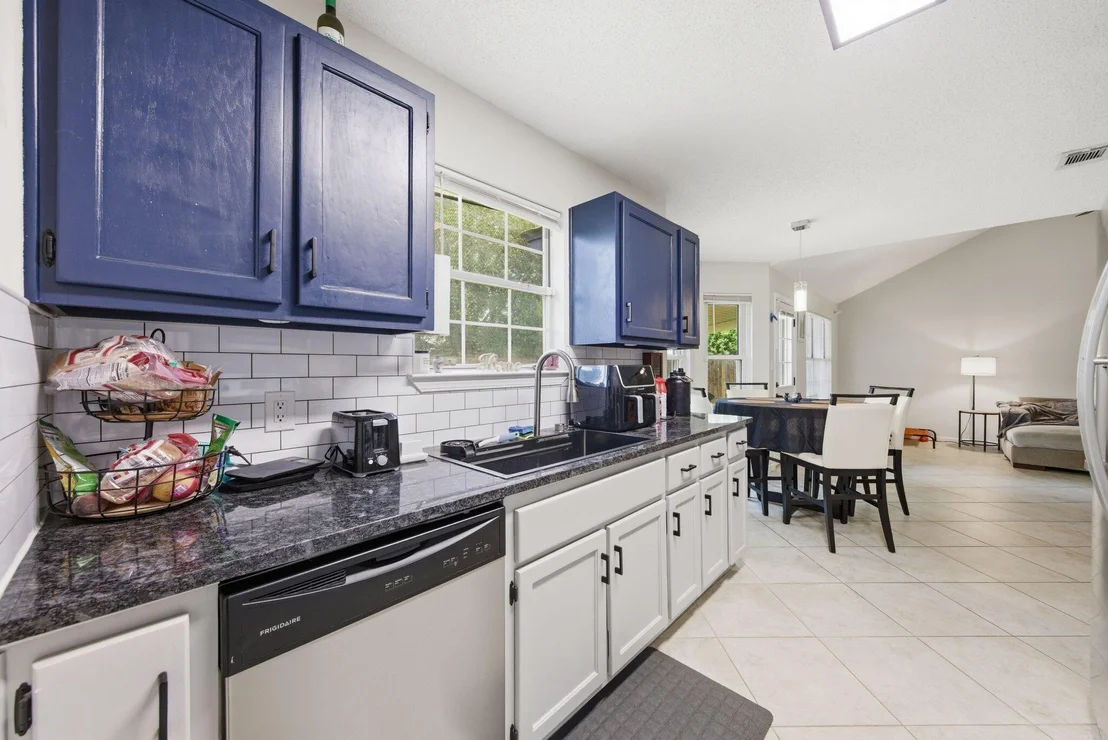 Photo of 2144 Estate Circle