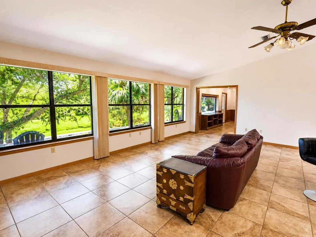 Photo of 140 Chippewa Drive