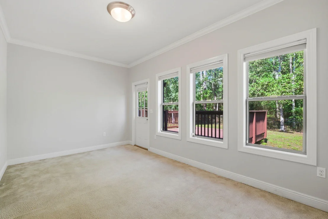 Photo of 106 Crab Apple Avenue
