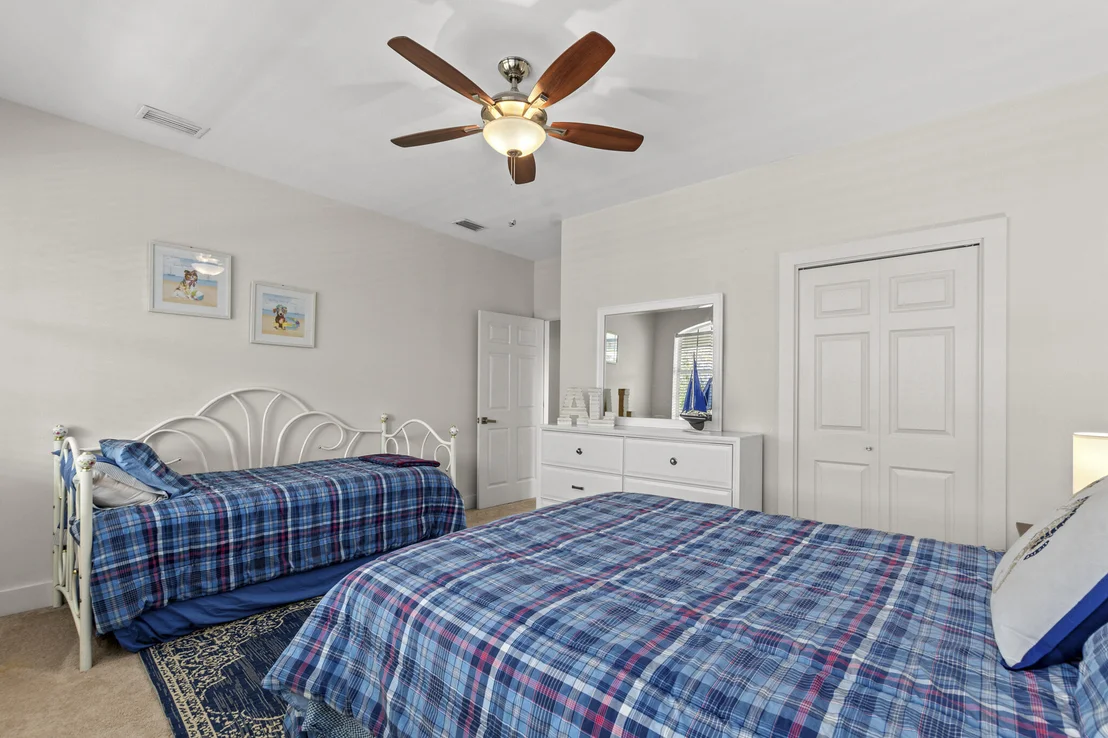 Photo of 943 Emerald Bay Drive