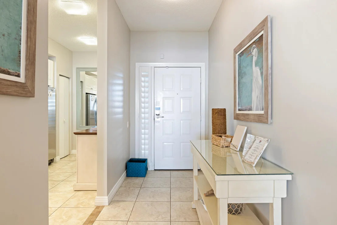 Photo of Unit PH2E at 8501 Gulf Boulevard