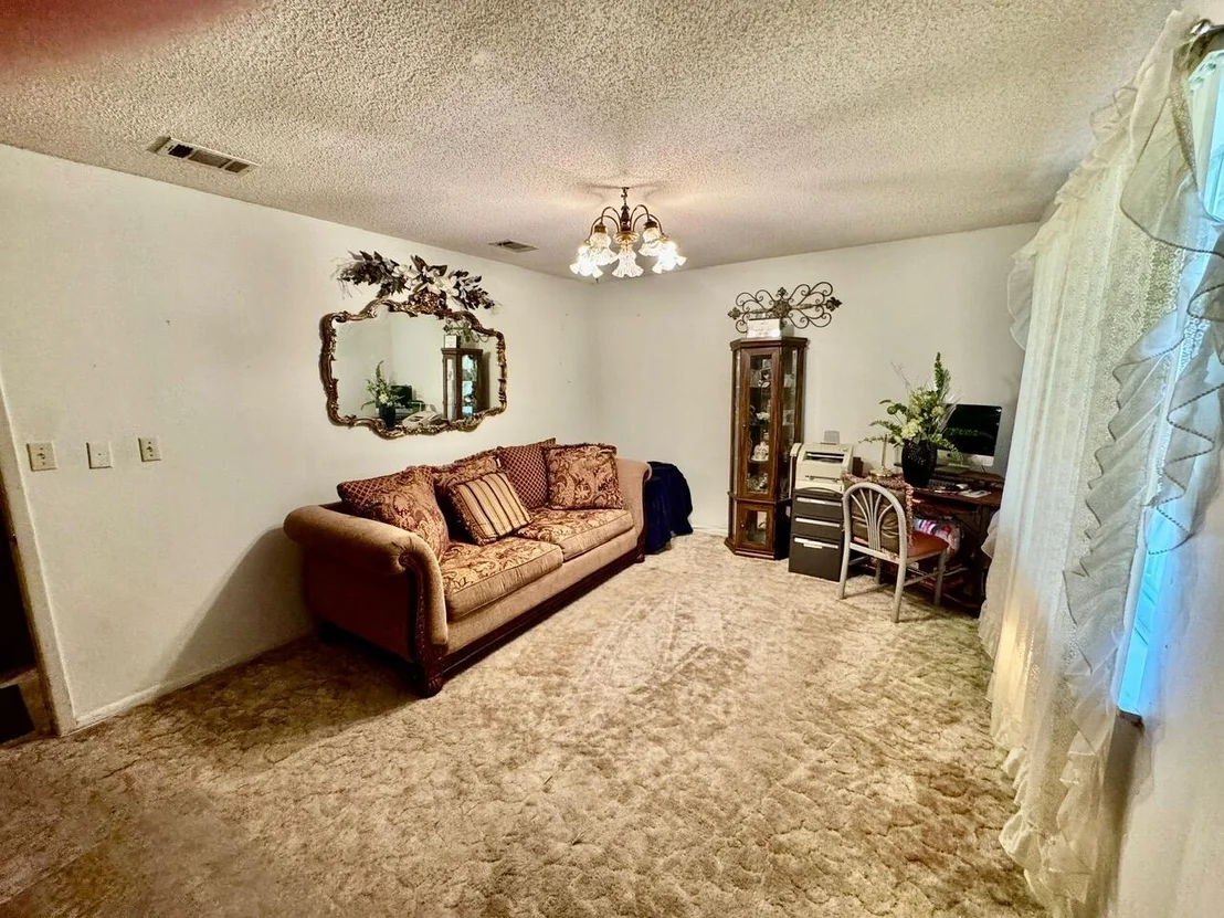 Photo of 112 Oglesby Avenue