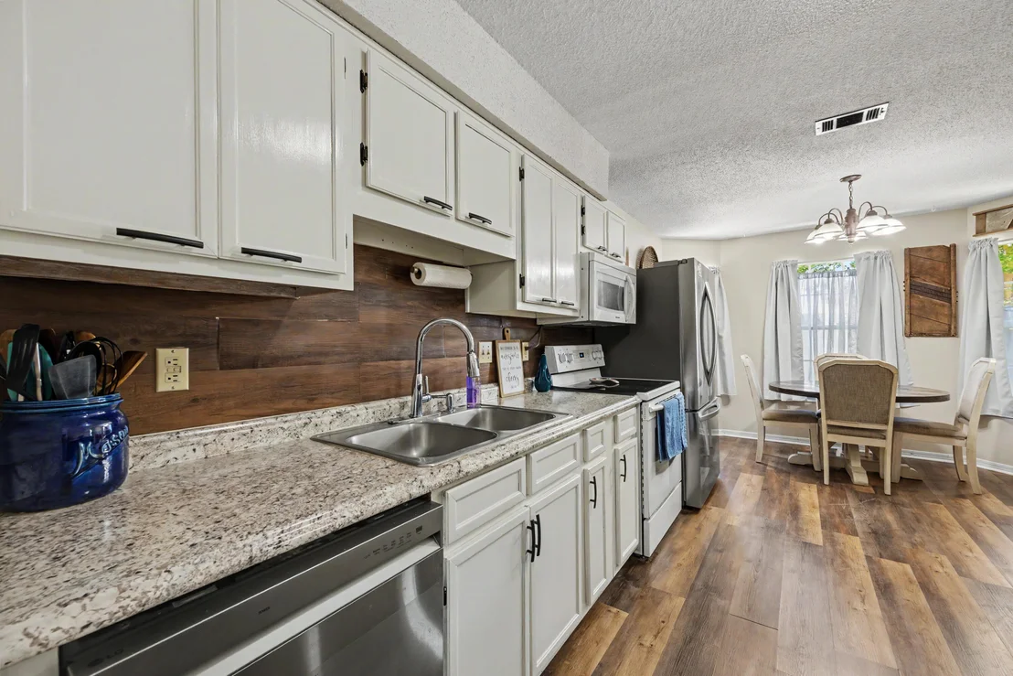 Photo of 226 Southview Drive