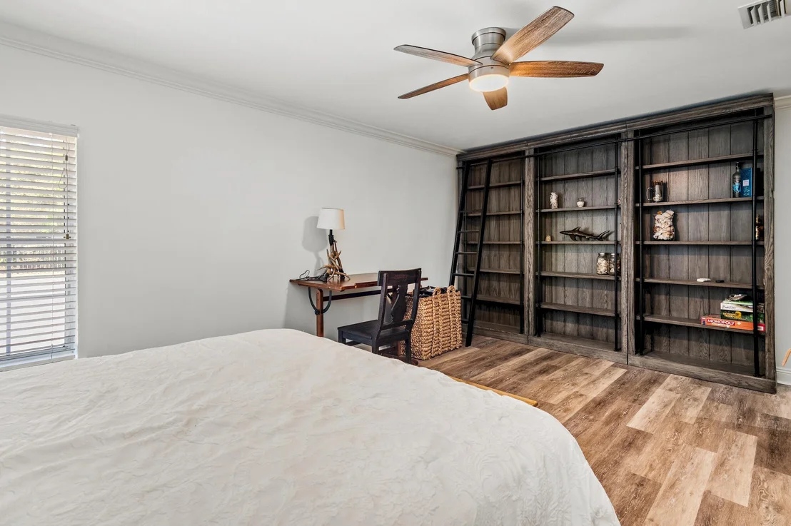 Photo of 442 Regatta Bay Boulevard