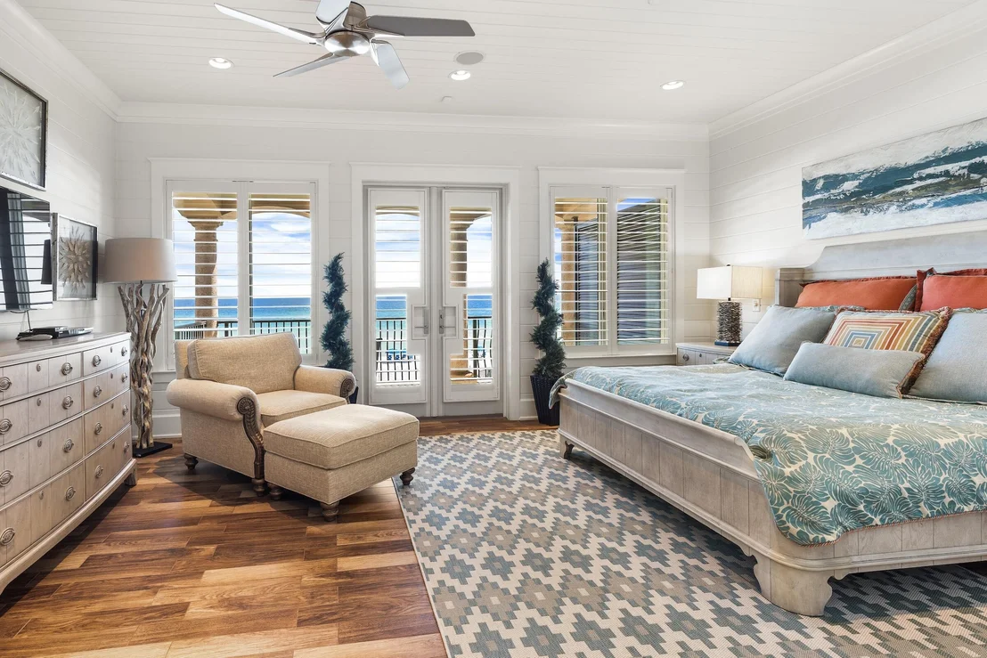 Photo of 4772 Ocean Boulevard