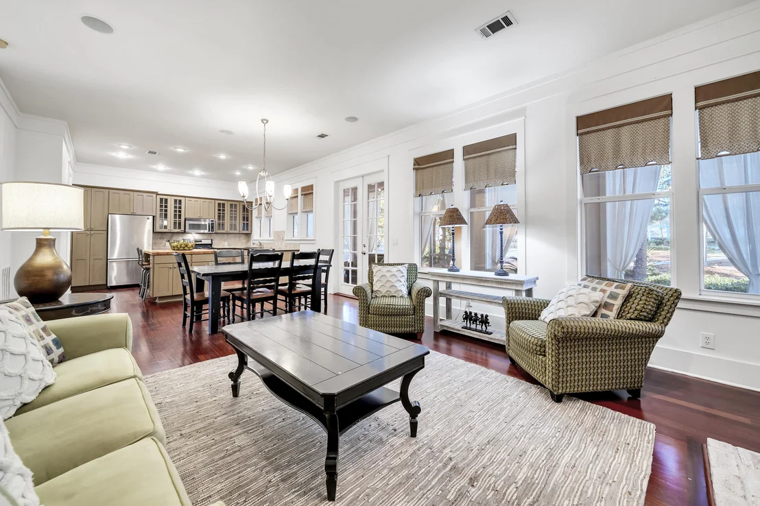 Photo of 1303 Laurel Way