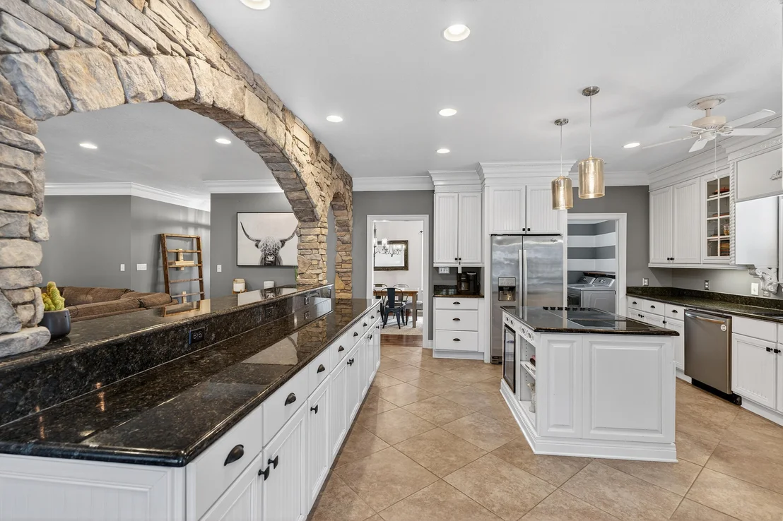 Photo of 7935 Peacock Road