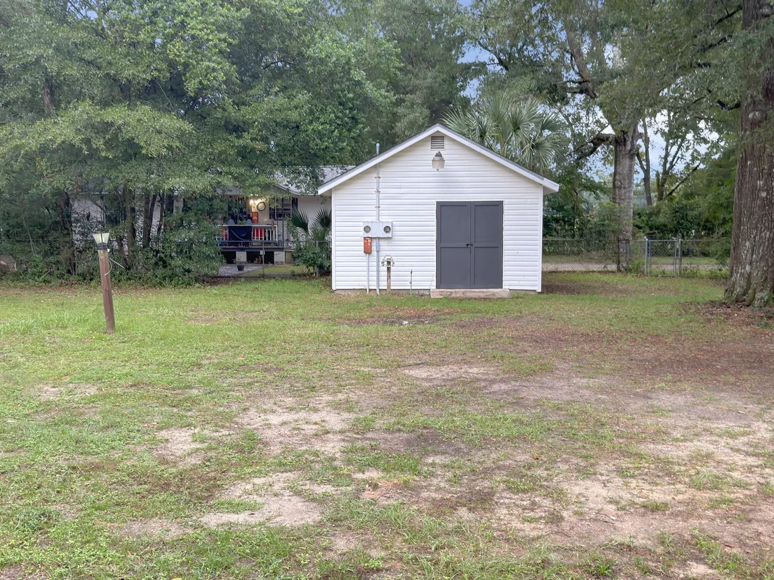 Photo of 215 E 3rd Avenue