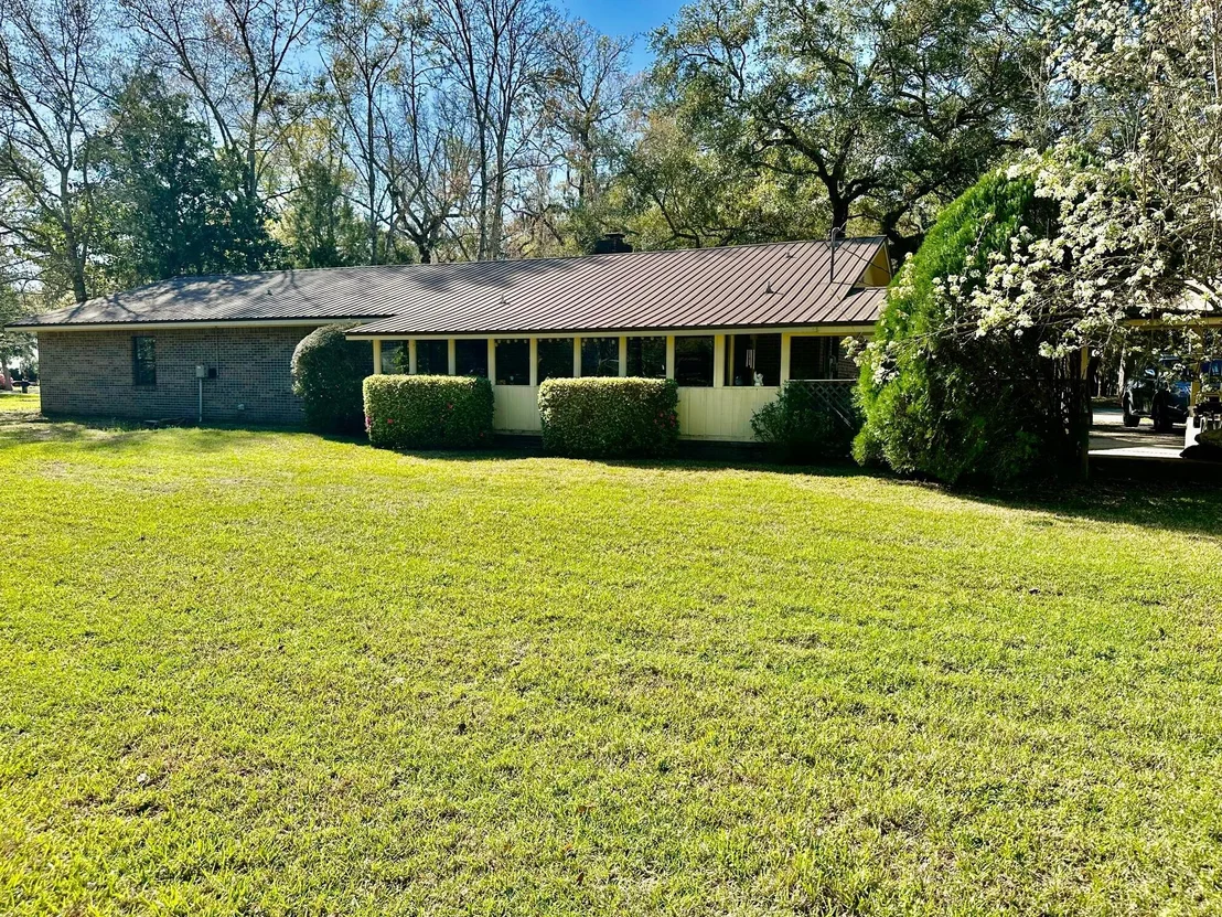 Photo of 444 Pitts Bayshore Drive