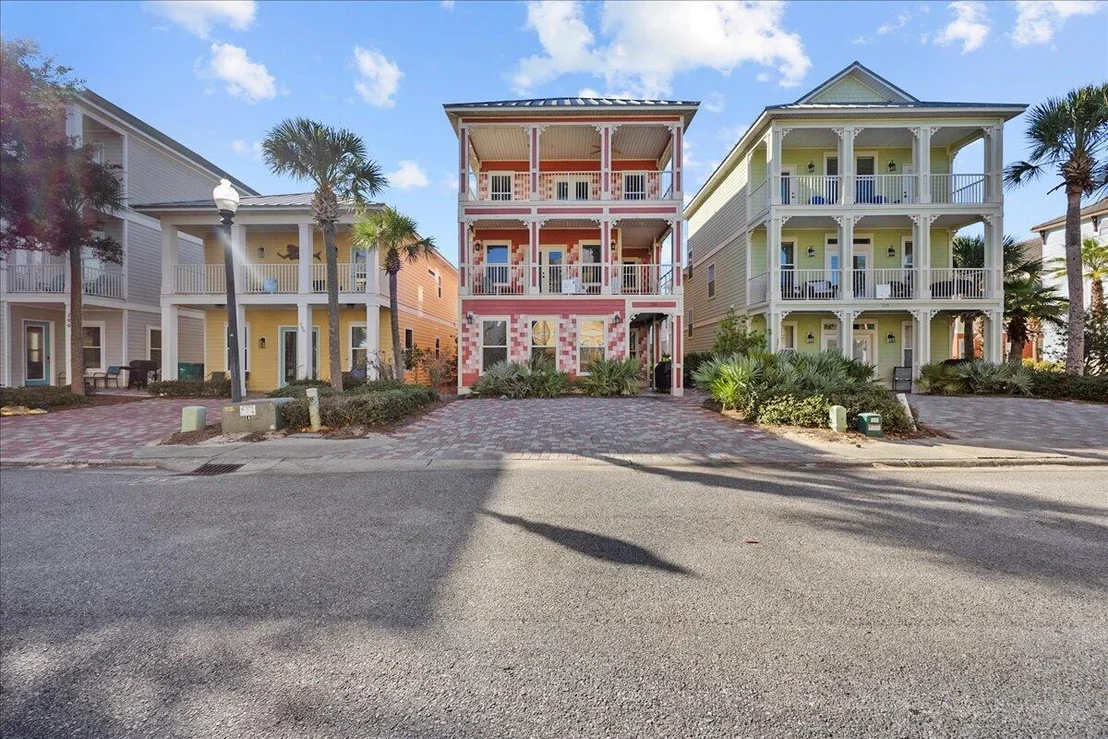 Photo of 210 W. Grand Key