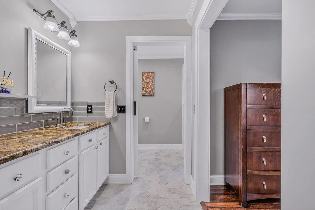 Photo of 2125 Vizcaya Drive
