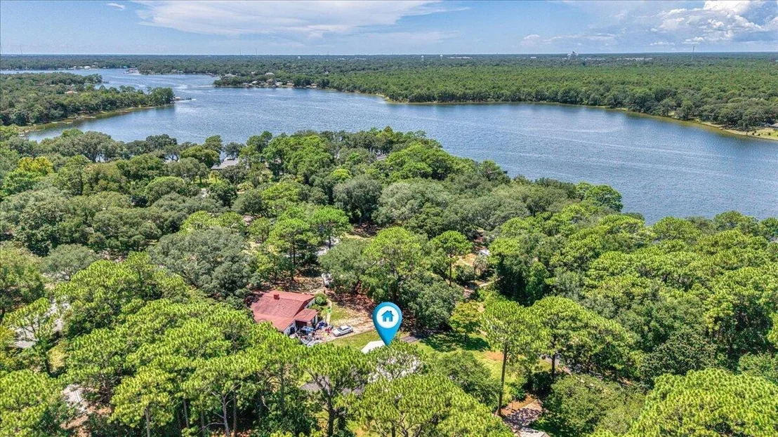 Photo of 8 Longwood Drive