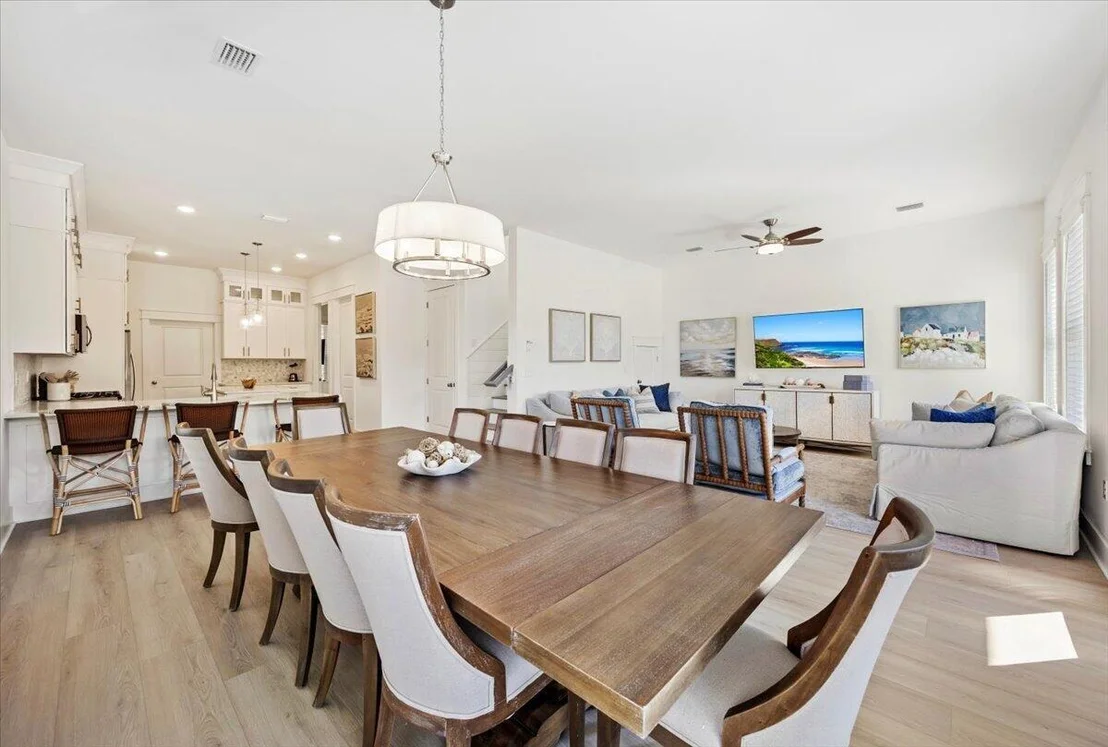 Photo of 120 Charming Way