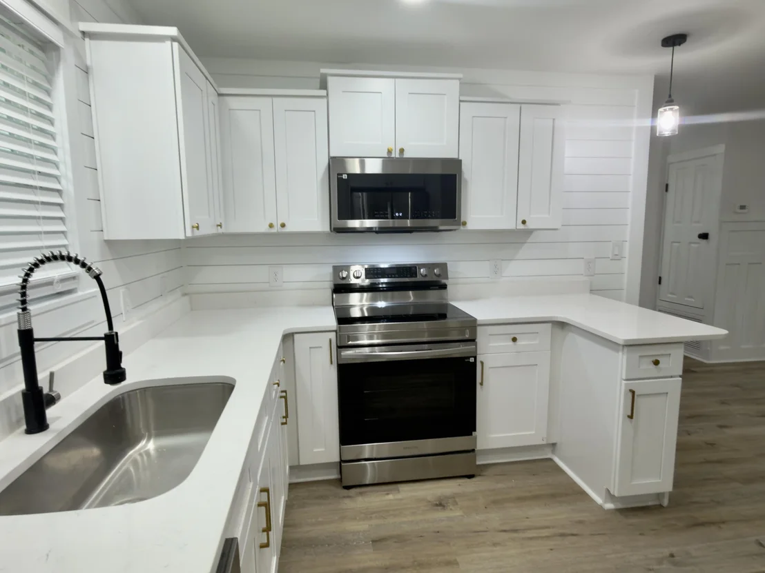 Photo of 3172 Maple Street