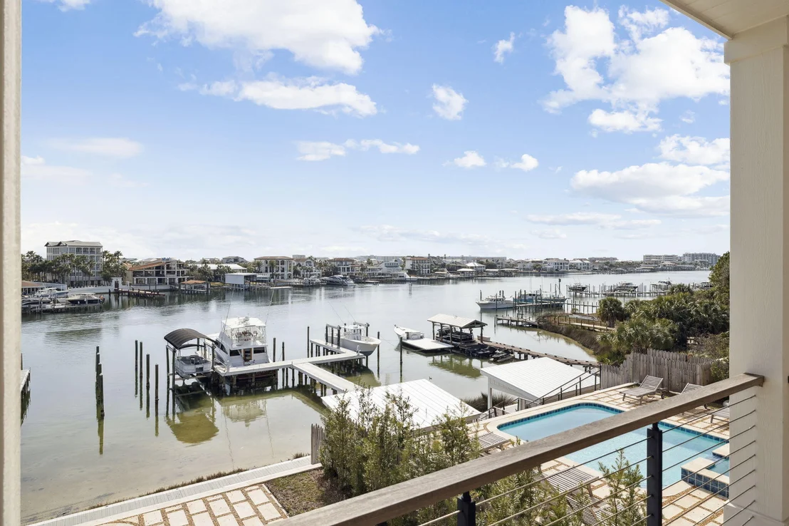Photo of 714 Harbor Boulevard