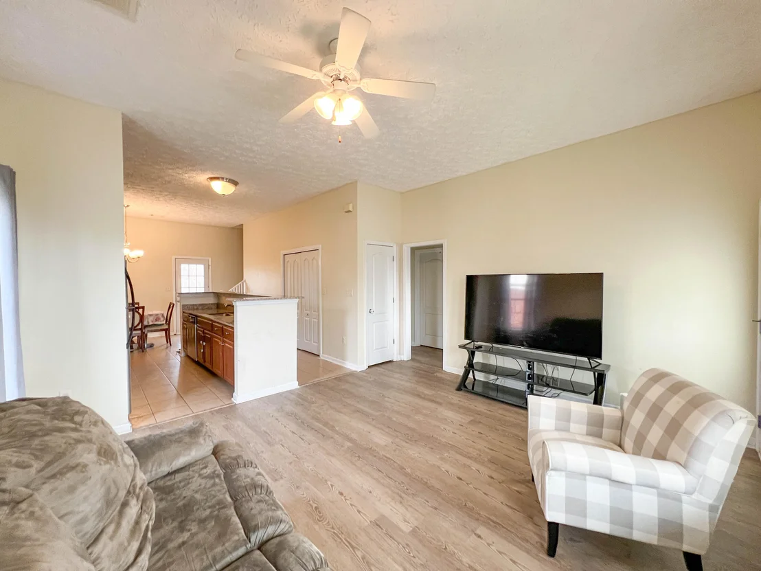 Photo of 501 Tropical Way