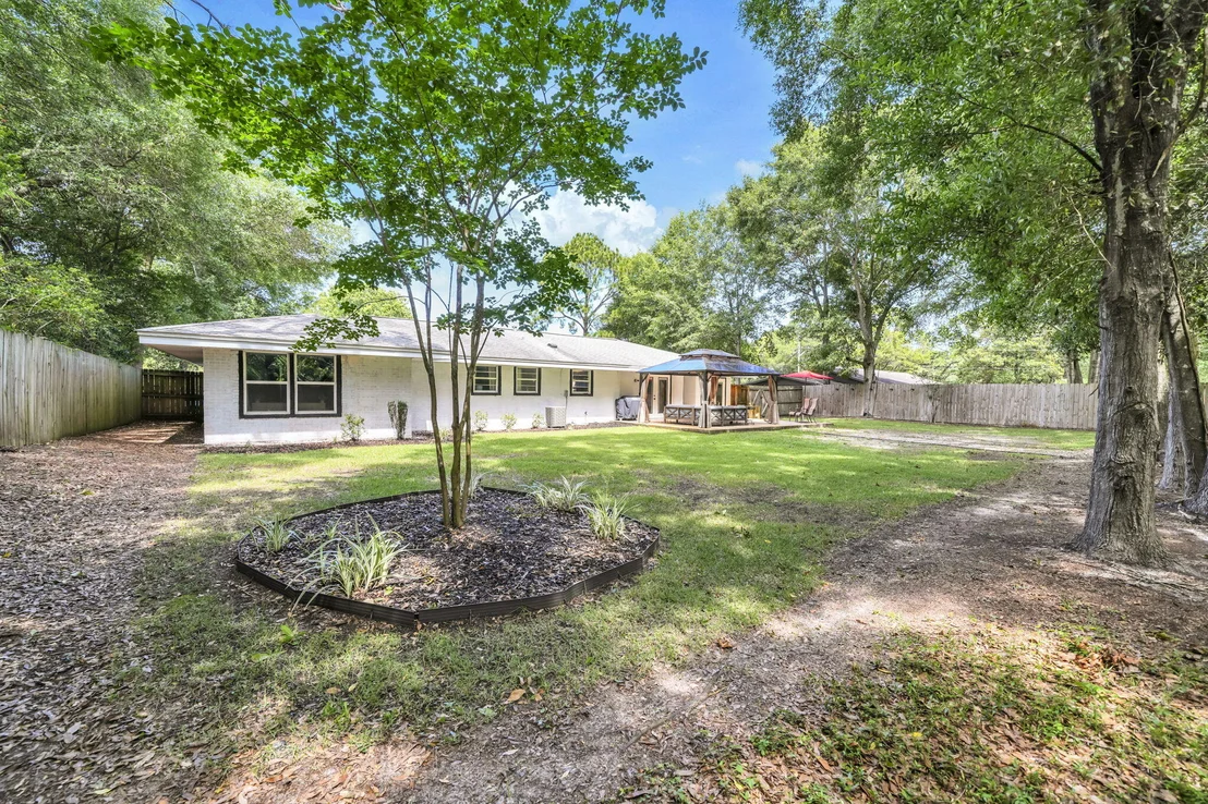 Photo of 59 NE Oregon Drive