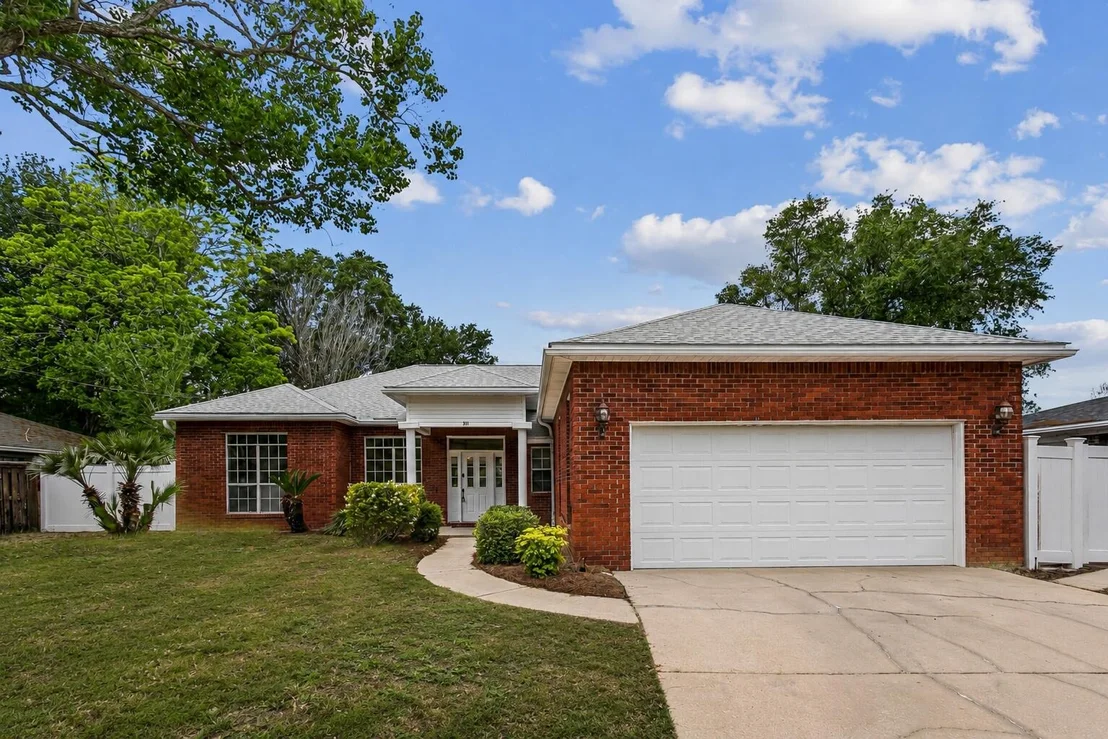 Photo of 311 Juniper Street