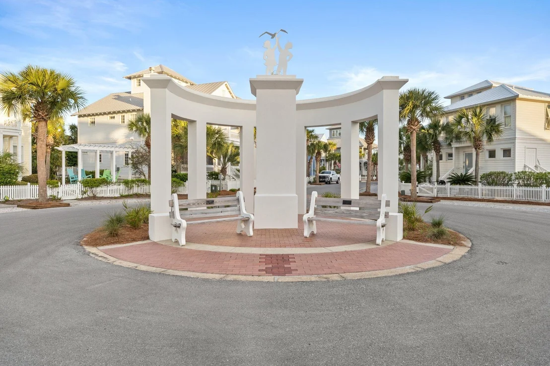Photo of 323 Beachside Drive