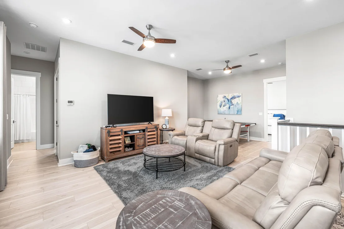 Photo of 446 W Lafayette Road