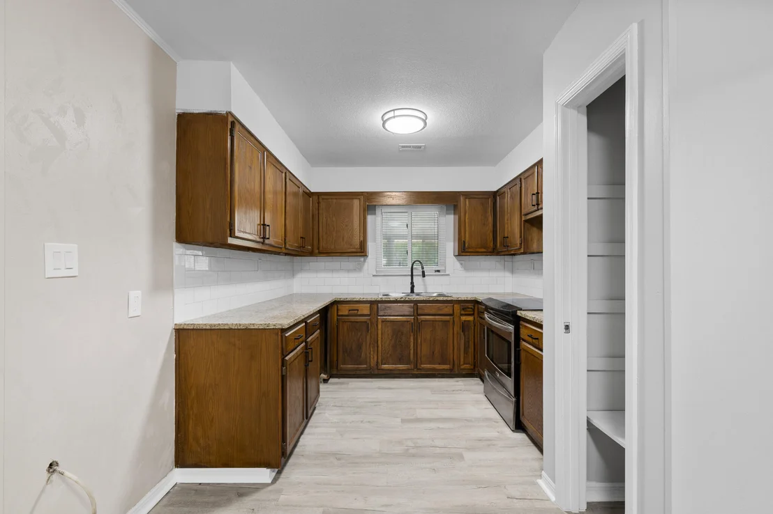 Photo of 3437 Auburn Road