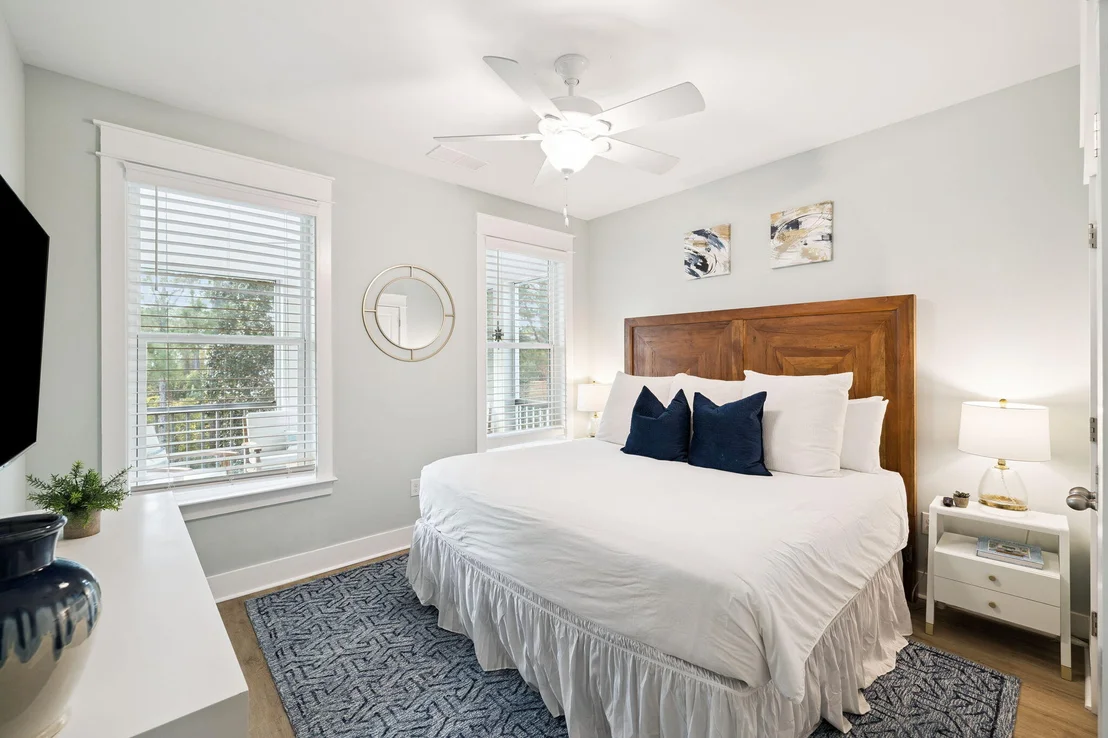 Photo of 345 Dolphin Drive