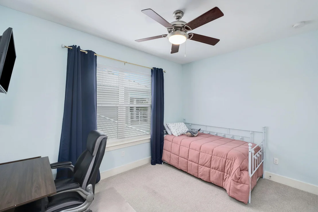 Photo of 47 Saint Simon Circle