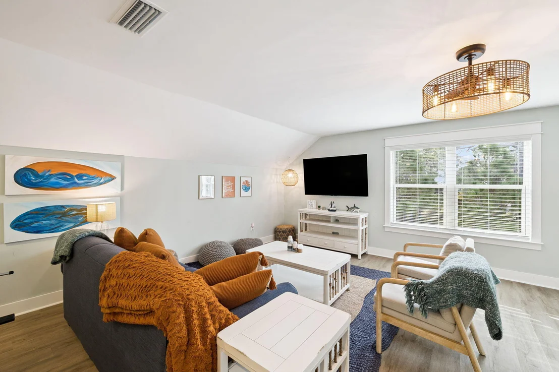 Photo of 345 Dolphin Drive