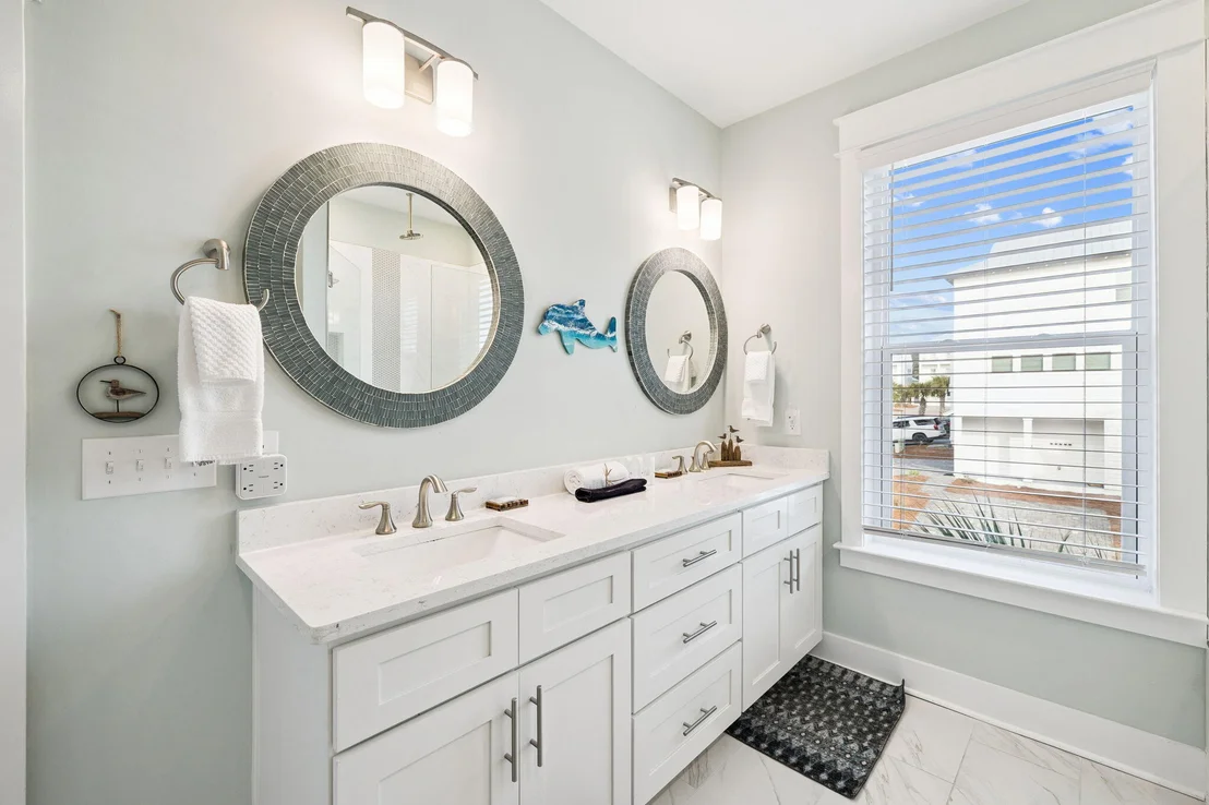 Photo of 345 Dolphin Drive