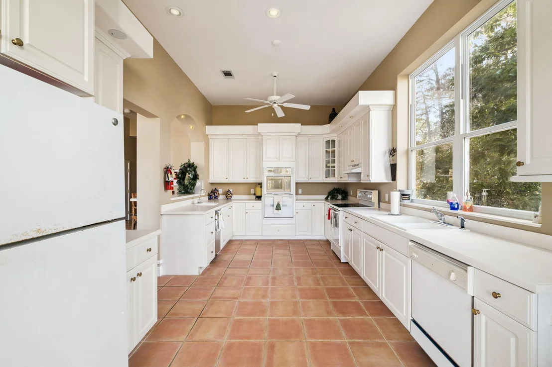 Photo of 152 White Cliffs Boulevard