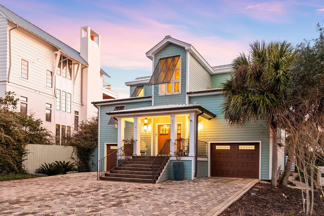 Photo of 211 Pelican Circle