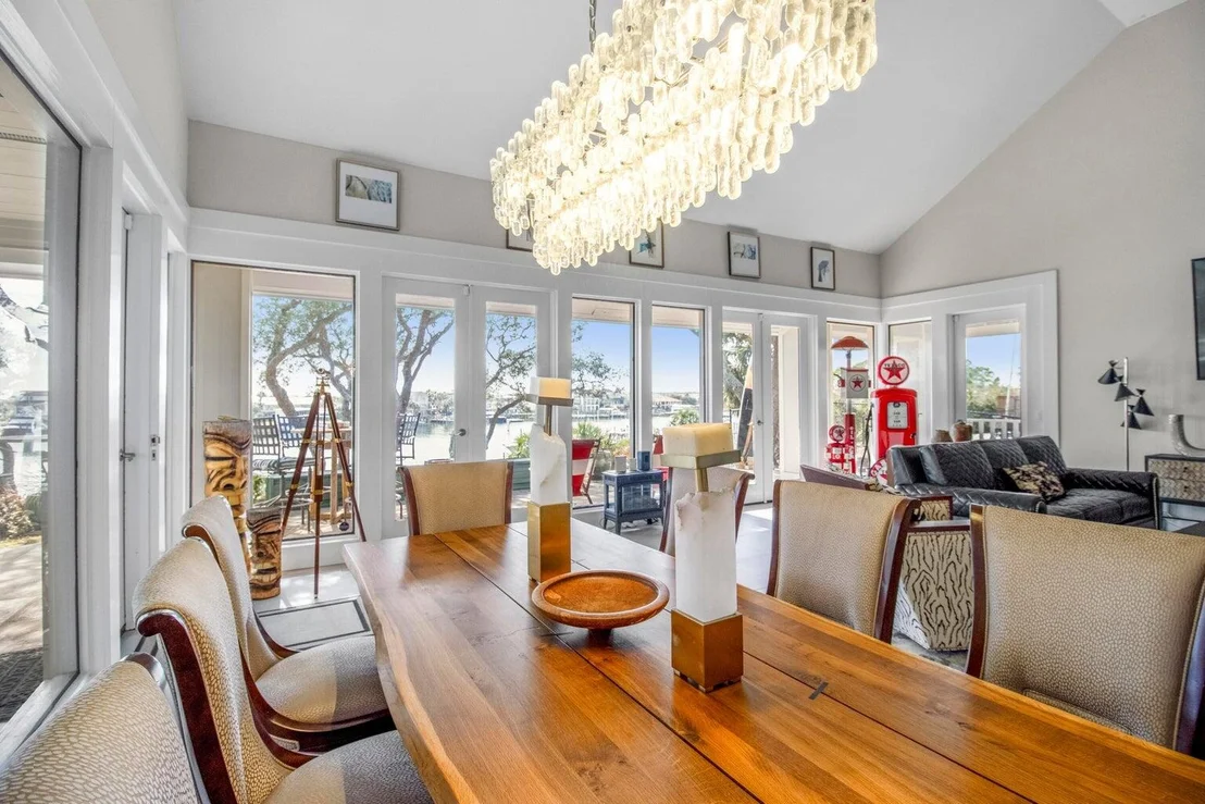 Photo of 708 Harbor Boulevard
