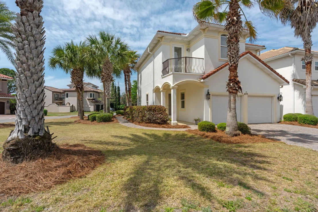 Photo of 4691 Amhurst Circle