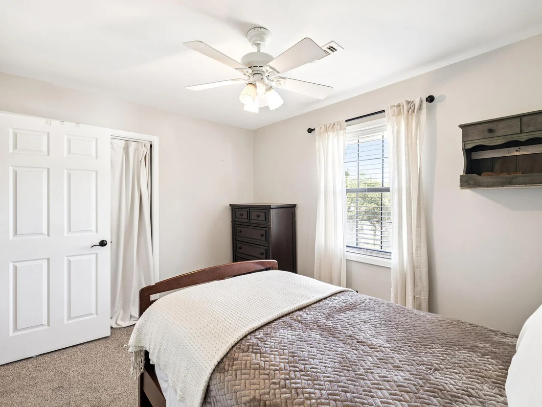 Photo of 165 Maple Street