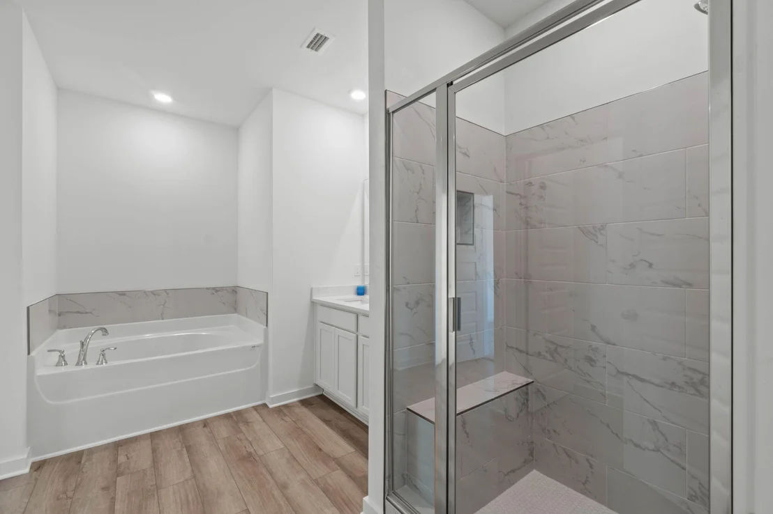 Photo of 454 Arrowwood Boulevard