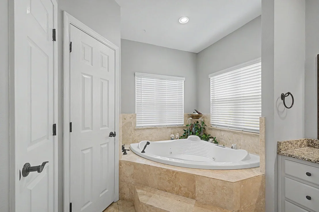 Photo of 4501 Bayside Drive