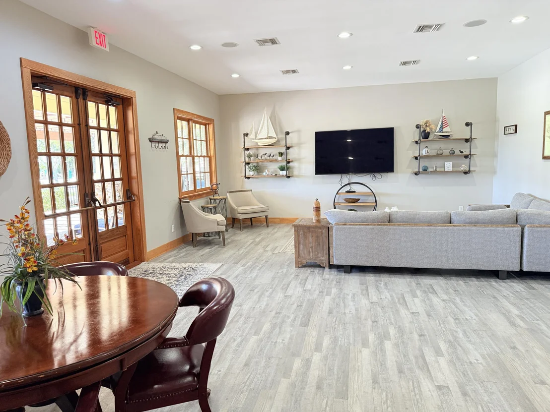 Photo of 379 Whitman Way