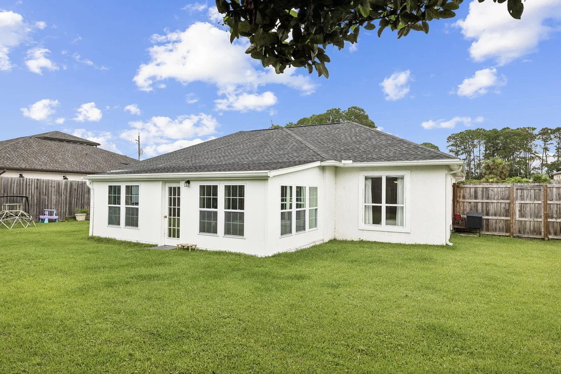 Photo of 1025 Forest Shore Drive