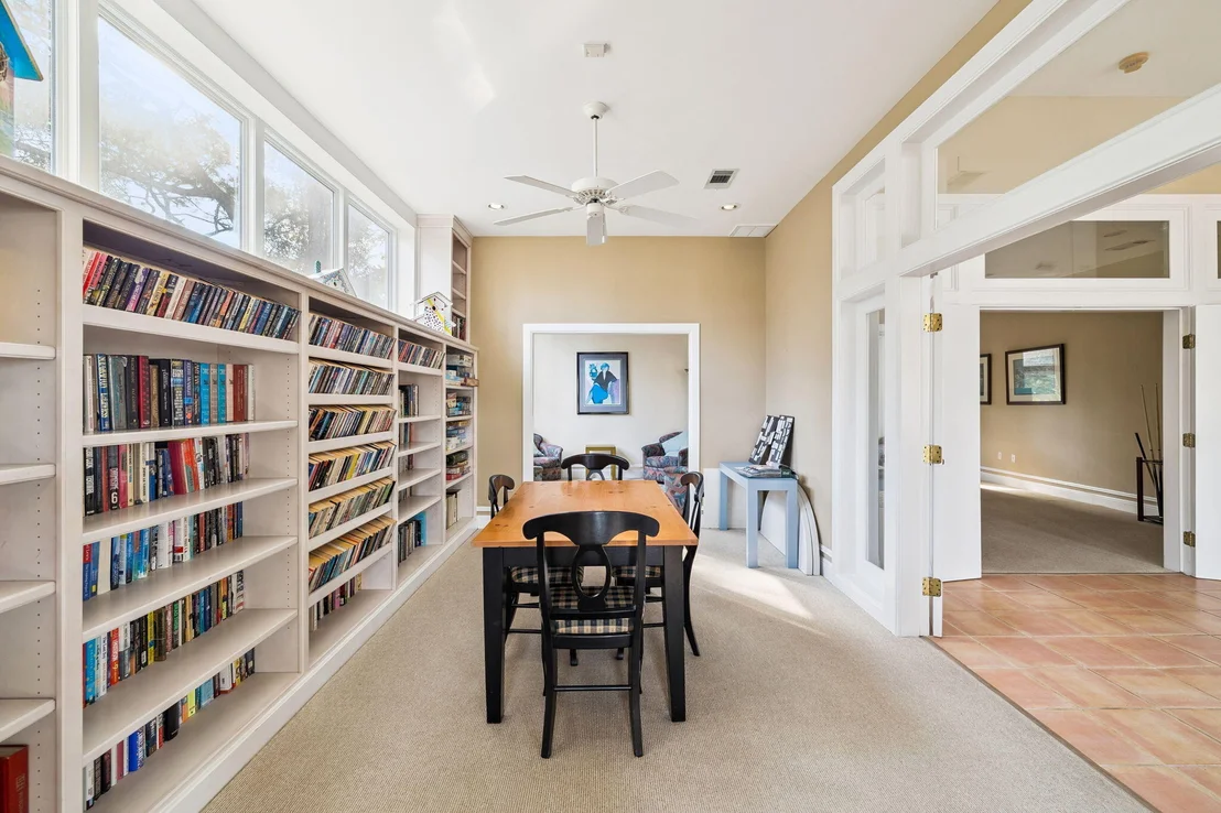 Photo of 152 White Cliffs Boulevard