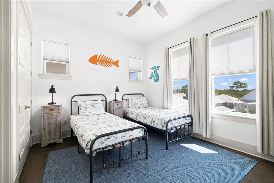 Photo of 275 Gulfview Circle
