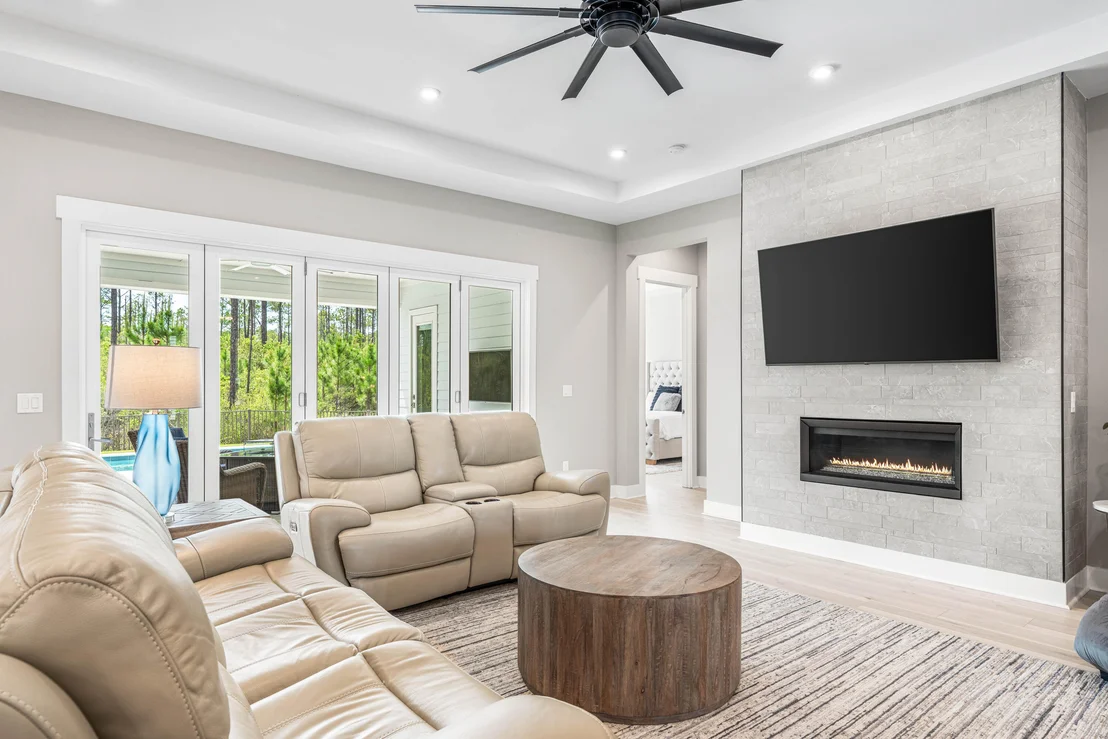 Photo of 446 W Lafayette Road