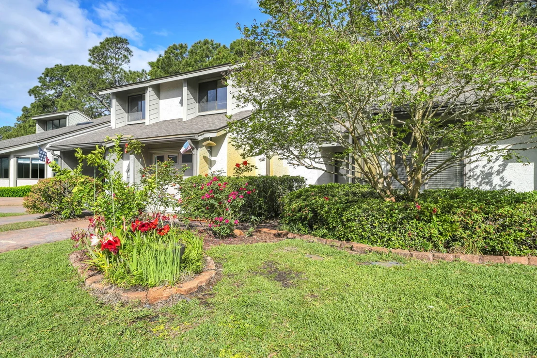 Photo of 129 Gleneagles Drive